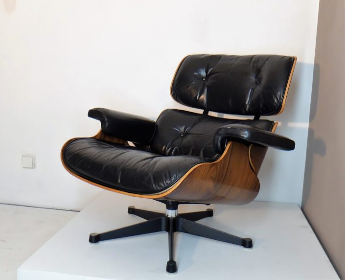Lounge Chair Eames En Palissandre, Mobilier International 1970